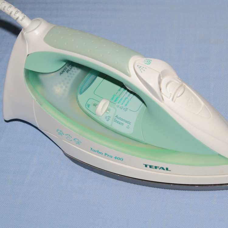 Утюг Lafet (демо)