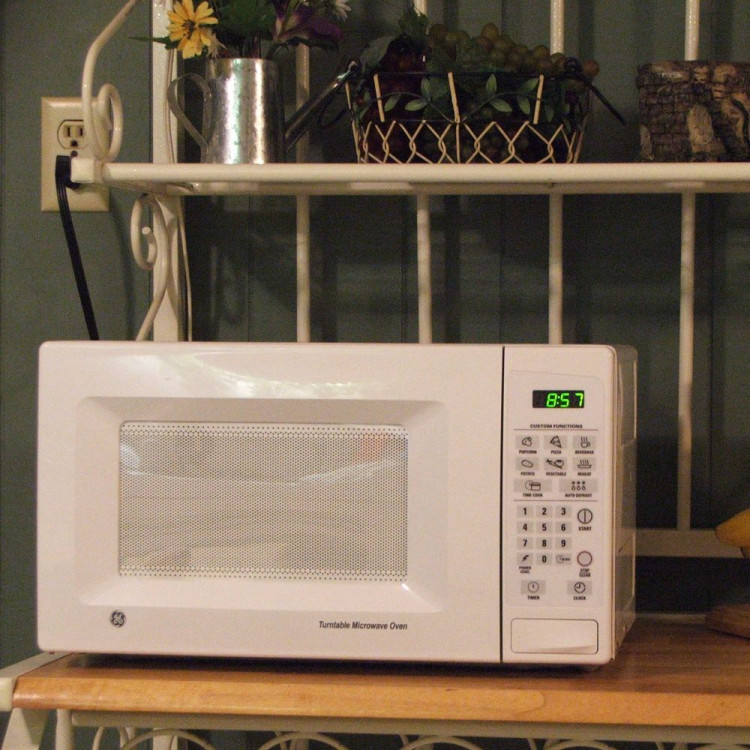 Микроволновая печь KKB (демо)